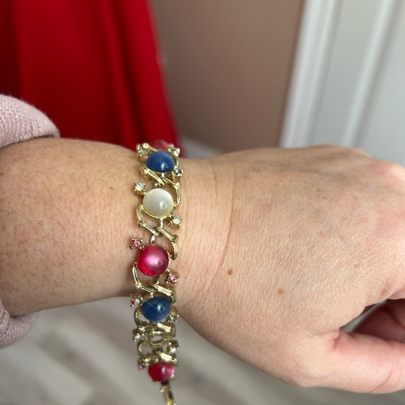 4/$100 Elegant Gold Bracelet with Red, Blue, and White Accents 🎁 - Picture 4 of 7